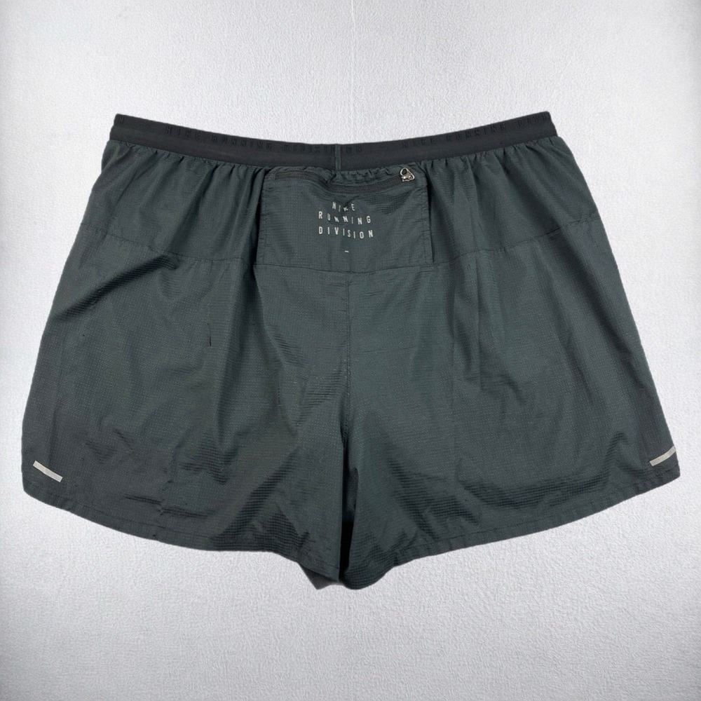 Nike Running Division Shorts Mens XXL Black Gray 2-in-1 Athletic DA1290-010 - Picture 2 of 8